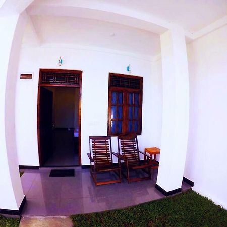 Guitar Bay Otel Arugam Bay Dış mekan fotoğraf